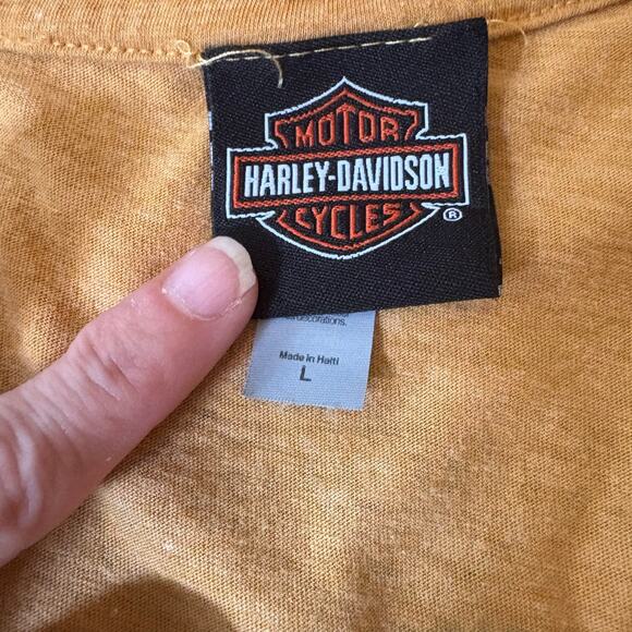 Harley-Davidson Badlands Wall SD Tee Mustard L Cropped Raw Edge EUC - Picture 6 of 7
